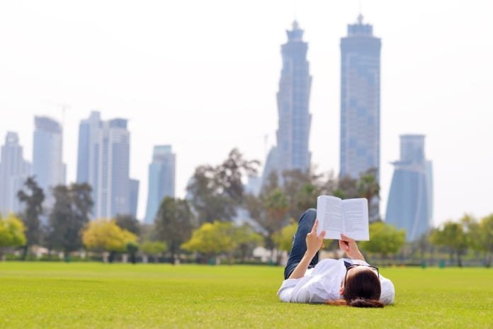 Can more green spaces lower chronic job stress?